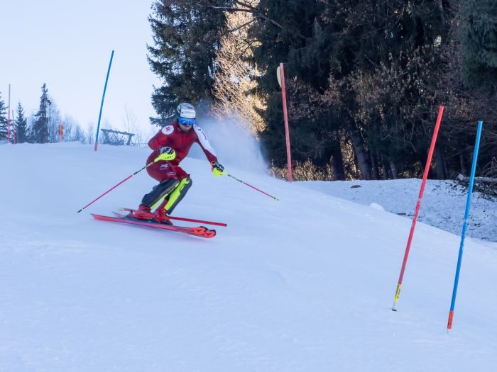 Slalom Elite Train on Ganslern Hill