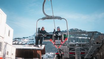 Braathen, Hallberg und Österreich beim Training am Ganslern