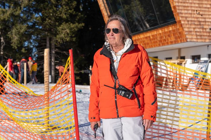 Friendly, assertive and without compromise